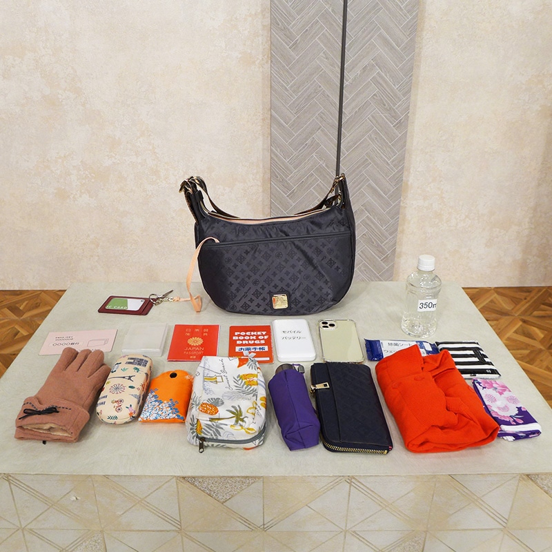 クリスチャンオリビエ　レオパードストラップバッグ 【期間限定価格】 ネイビー